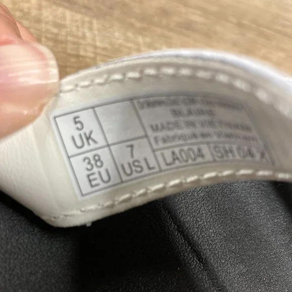 Dr Marten Doc AirWair Blaire Sandals White Strap Women’s Sz 7 - Picture 10 of 10